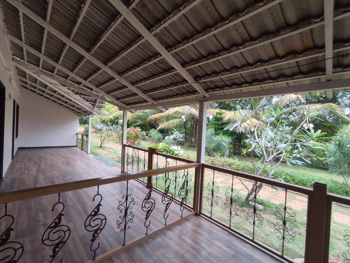 Sterling Banashree Badami Hotel Exterior foto