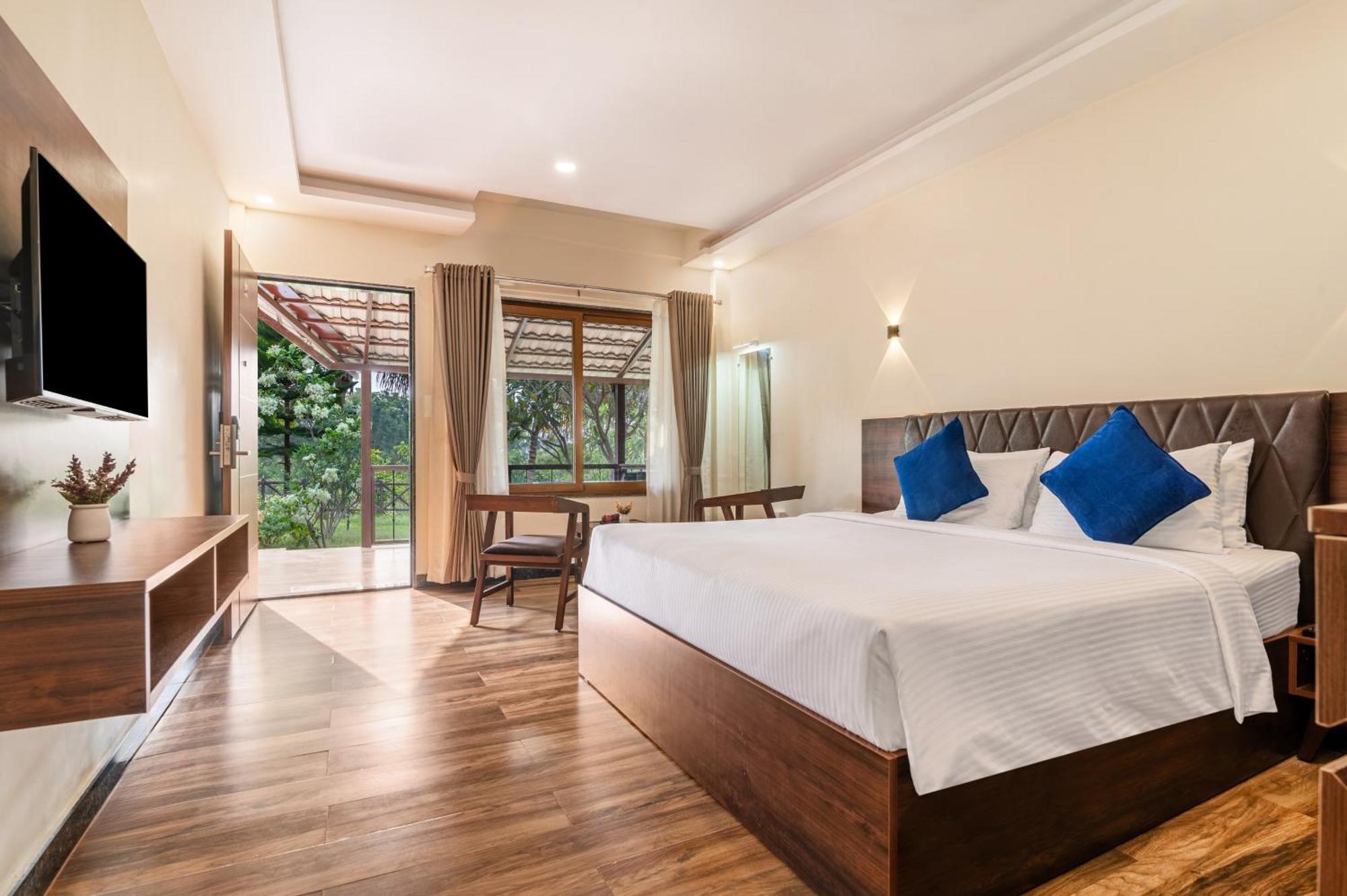 Sterling Banashree Badami Hotel Exterior foto