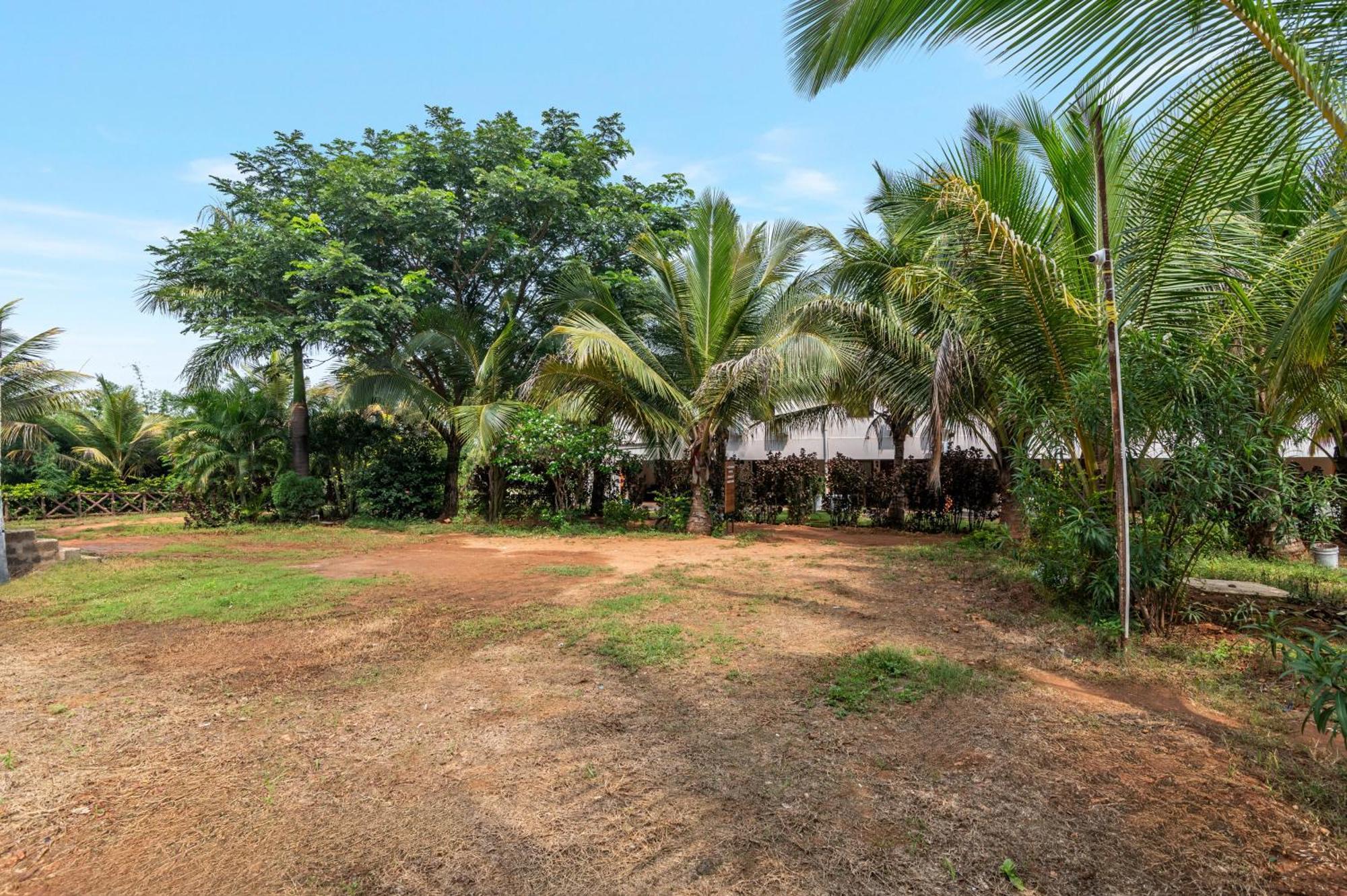 Sterling Banashree Badami Hotel Exterior foto